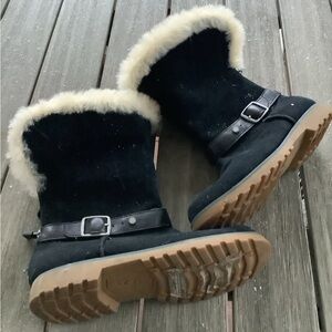 New never worn Ugg boots